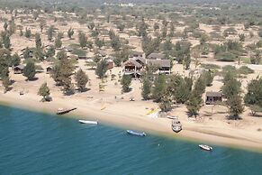 Campement Lodge Océan & Savane