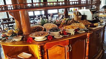 Coco Palm Beach Resort & Spa