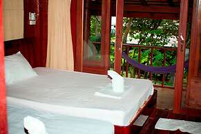 Moon Paradise Resort