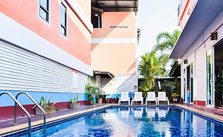 The Orange City Resort