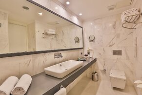 Business Life Boutique Hotel