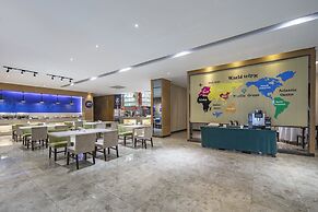 Holiday Inn Express Shanghai New Jinqiao by IHG