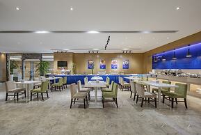 Holiday Inn Express Shanghai New Jinqiao by IHG