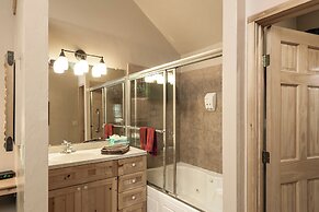 Shadow Mountain Lodge and Cabins