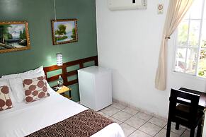 Hotel Tazumal House