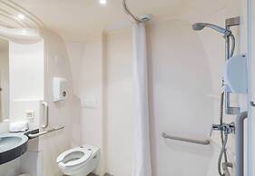 B&B HOTEL Laval Ouest