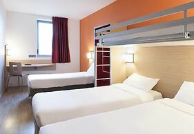 B&B HOTEL Laval Ouest