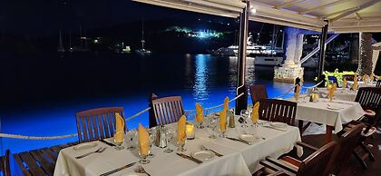 Admiral's Inn and Gunpowder Suites