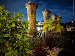 Admiral's Inn and Gunpowder Suites