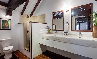 Admiral's Inn and Gunpowder Suites