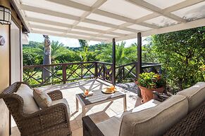 Admiral's Inn and Gunpowder Suites