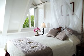 Admiral's Inn and Gunpowder Suites