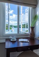 Admiral's Inn and Gunpowder Suites