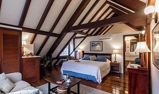 Admiral's Inn and Gunpowder Suites