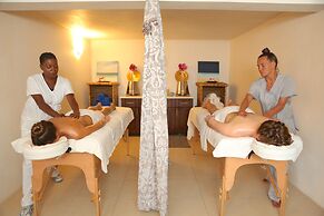 Admiral's Inn and Gunpowder Suites