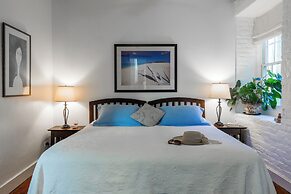 Admiral's Inn and Gunpowder Suites