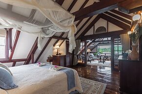 Admiral's Inn and Gunpowder Suites