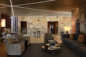 Casa de Uco Vineyards & Wine Hotel