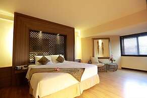 The Singhasari Resort