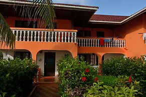 Mnarani Beach Cottages