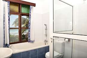 Mnarani Beach Cottages