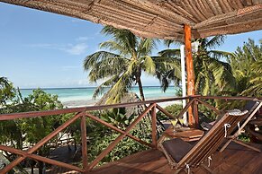 Mnarani Beach Cottages