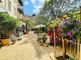 Hotel & Boardinghouse Garden Living