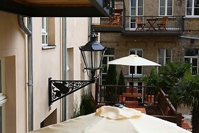 Hotel & Boardinghouse Garden Living