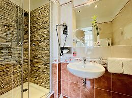 Hotel & Boardinghouse Garden Living