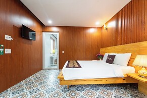Phu Van Resort & Spa