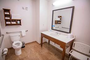 Hampton Inn & Suites Dallas/Frisco North-FieldhouseUSA