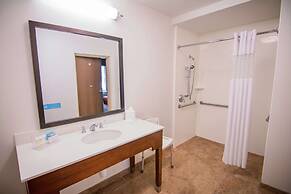 Hampton Inn & Suites Dallas/Frisco North-FieldhouseUSA