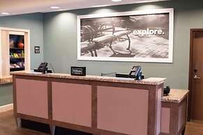 Hampton Inn & Suites Dallas/Frisco North-FieldhouseUSA