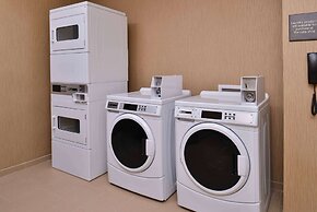 Hampton Inn & Suites Dallas Market Center