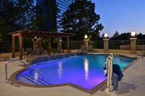 Hampton Inn & Suites Dallas Market Center