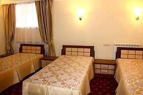 Duna Hotel