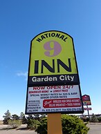 National 9 Inn Garden City