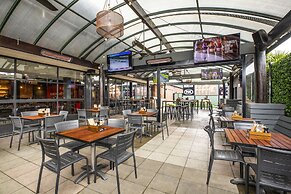 Nightcap at Manhattan Hotel