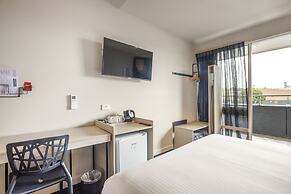 Nightcap at Manhattan Hotel