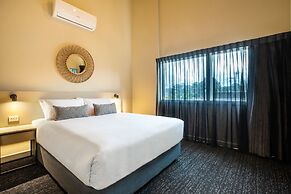 Nightcap at Manhattan Hotel