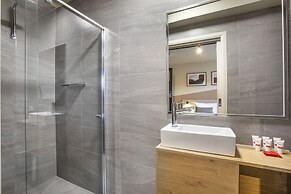 Nightcap at Manhattan Hotel