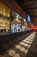 Nightcap at Manhattan Hotel