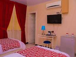 Hotel Bamboo Aeropuerto