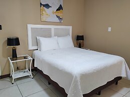 Hotel Bamboo Aeropuerto