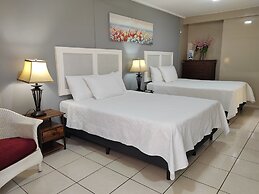 Hotel Bamboo Aeropuerto