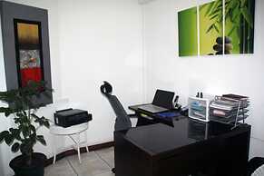 Hotel Bamboo Aeropuerto