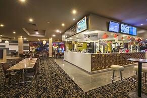 Nightcap at Waltzing Matilda Hotel