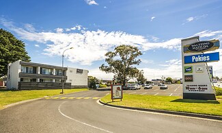 Nightcap at Waltzing Matilda Hotel