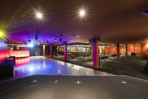 Nightcap at Waltzing Matilda Hotel