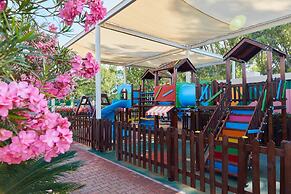 Grand Park Lara